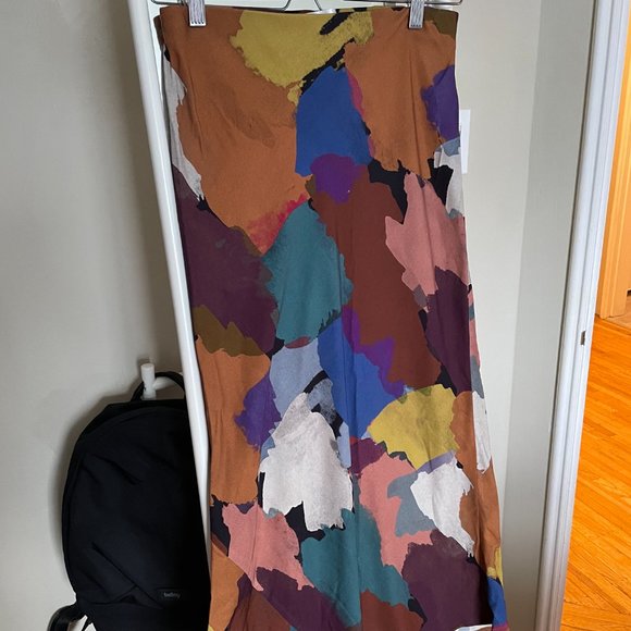 Matching Top and Skirt set - Picture 8 of 10